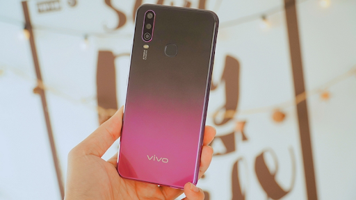 Vivo Y17 - Một trong những smartphone có bộ nhớ trong khủng không lo bị đầy.